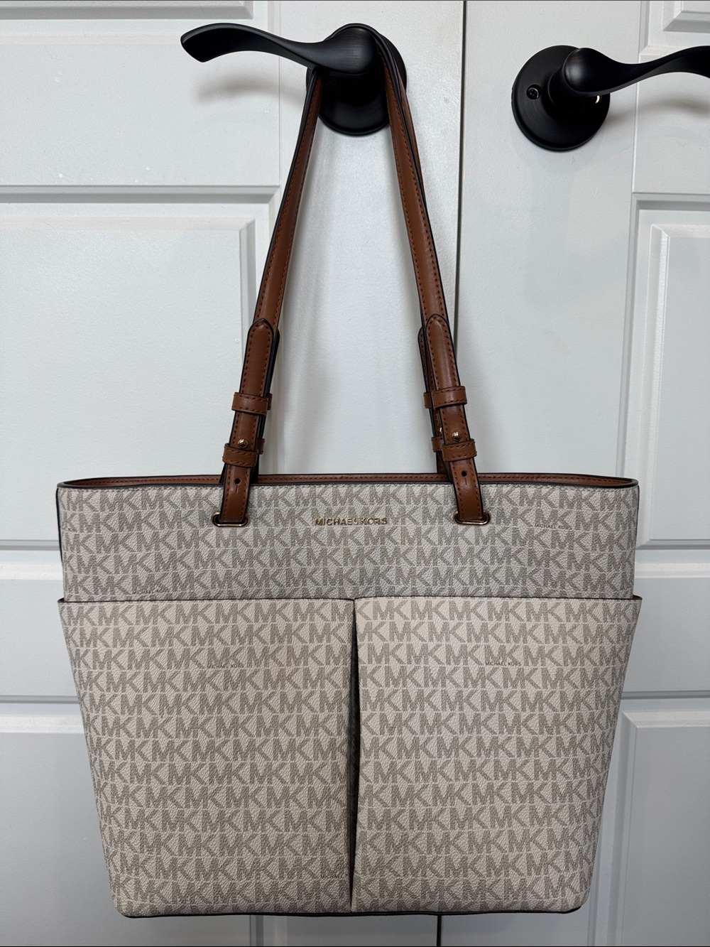 Michael Kors Leather Shoulder Bag Purse Monogram Cream & Cognac Classic Style - Picture 3 of 16